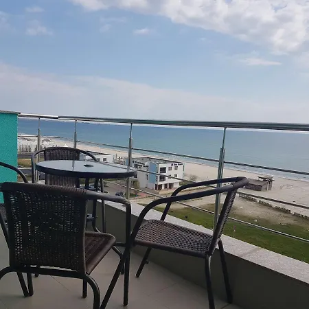 Summerland Sunrise Apartment