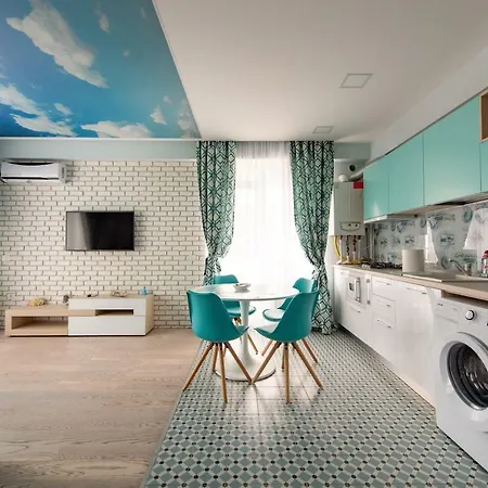 Summerland Sunrise Apartment *